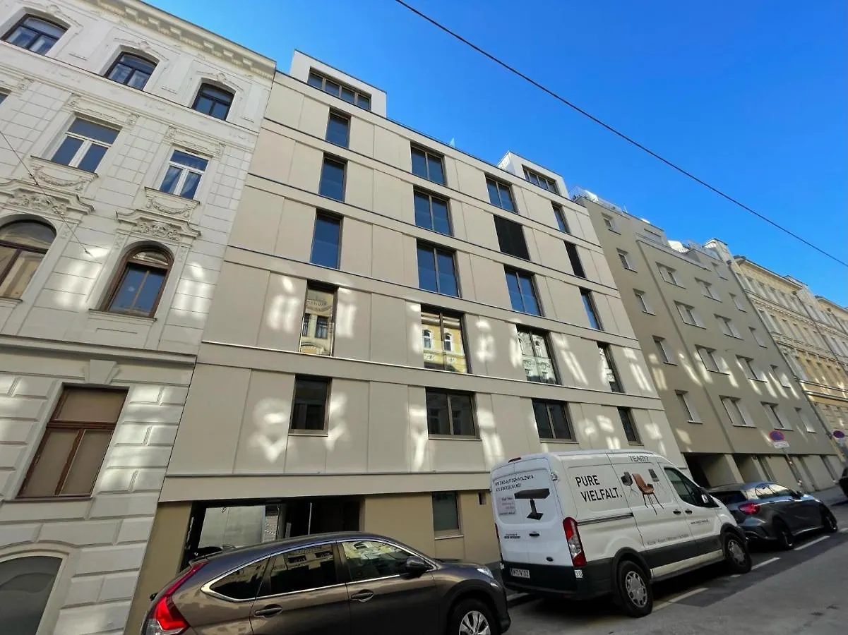 Vienna Style Apartment 0*,